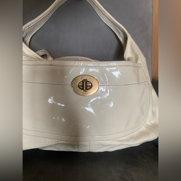 Coach Ergo Large Patent Leather Hobo Purse - Picture 2 of 9